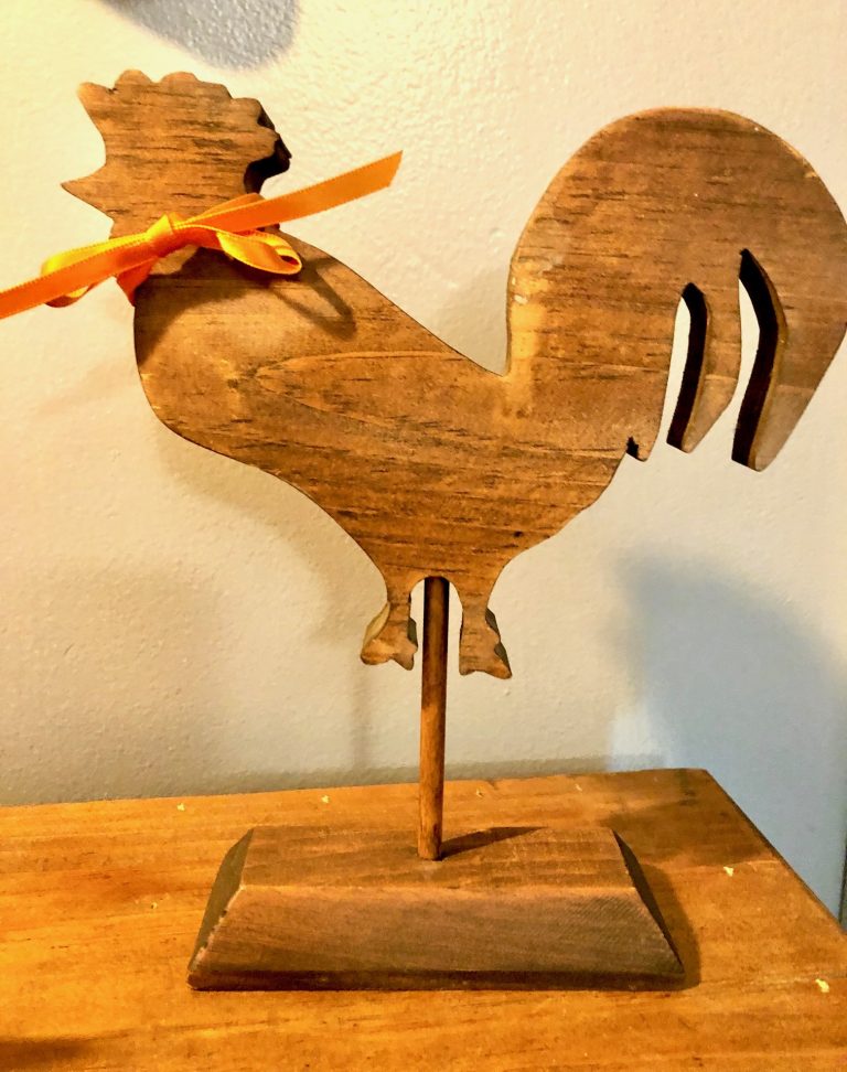 Farmhouse-Rooster-Makeover