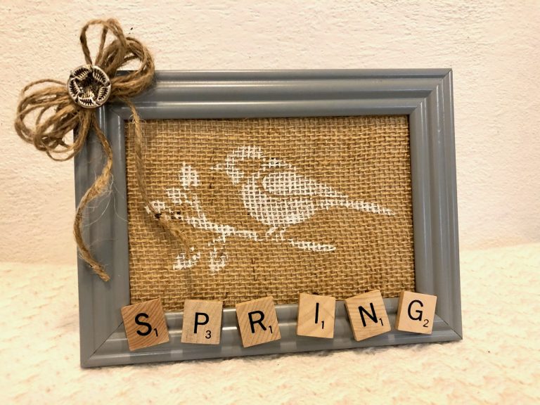 Easy DIY Spring Sign