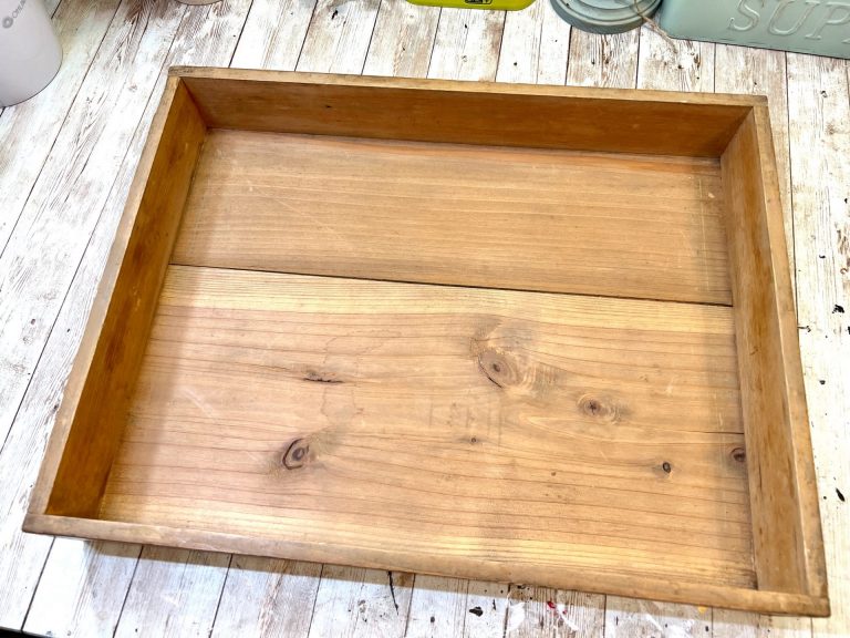 DIY Primitive Snowman Crate