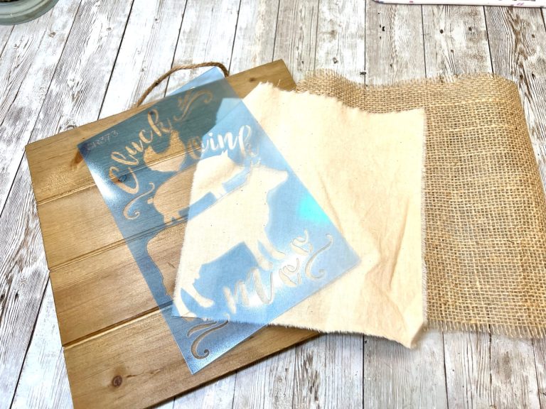 DIY Rustic Farmhouse Sign