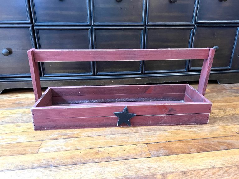 DIY Rustic Crate Centerpiece