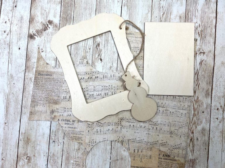DIY Vintage Style Snowman Sign