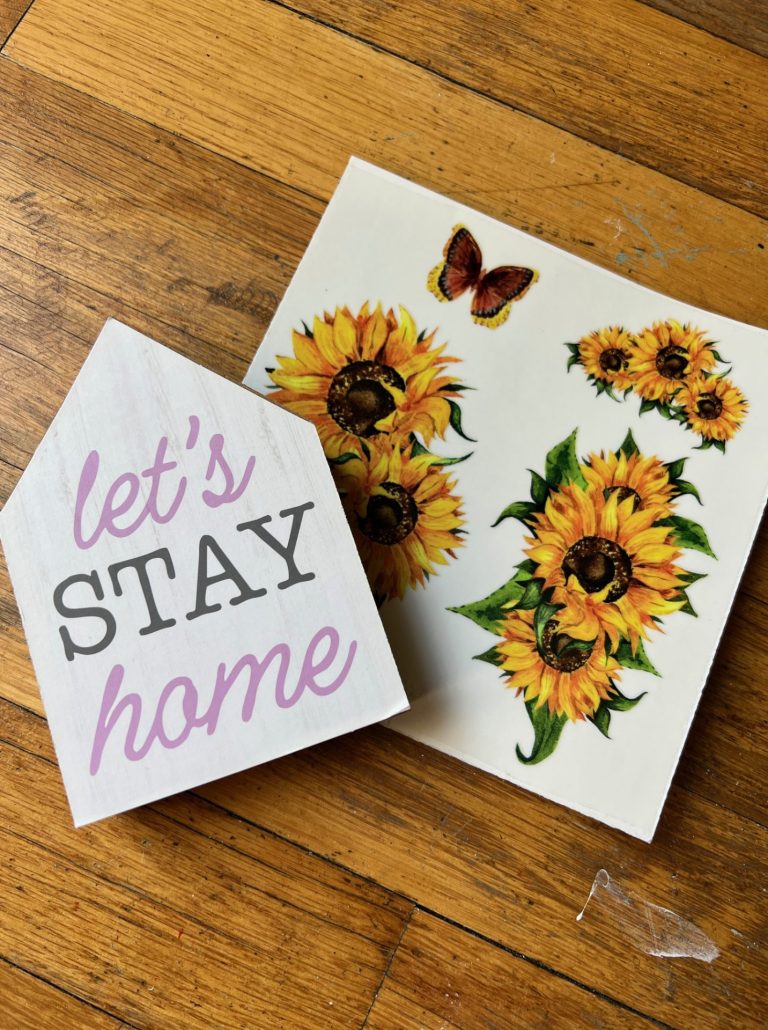 Sunflower House Shelf Sitter
