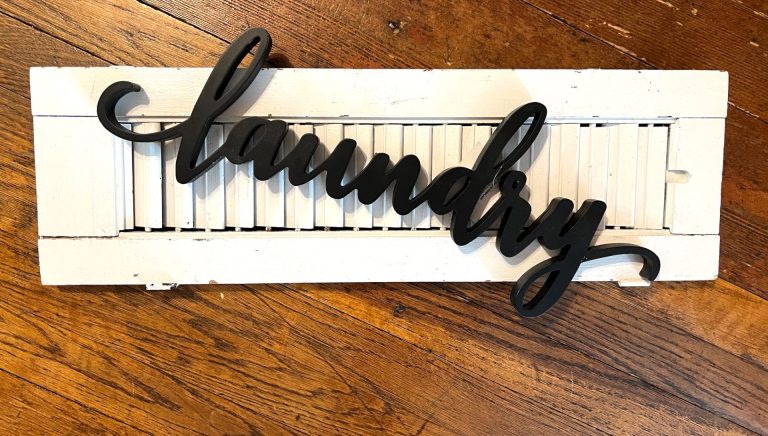 DIY Laundry Room Sign